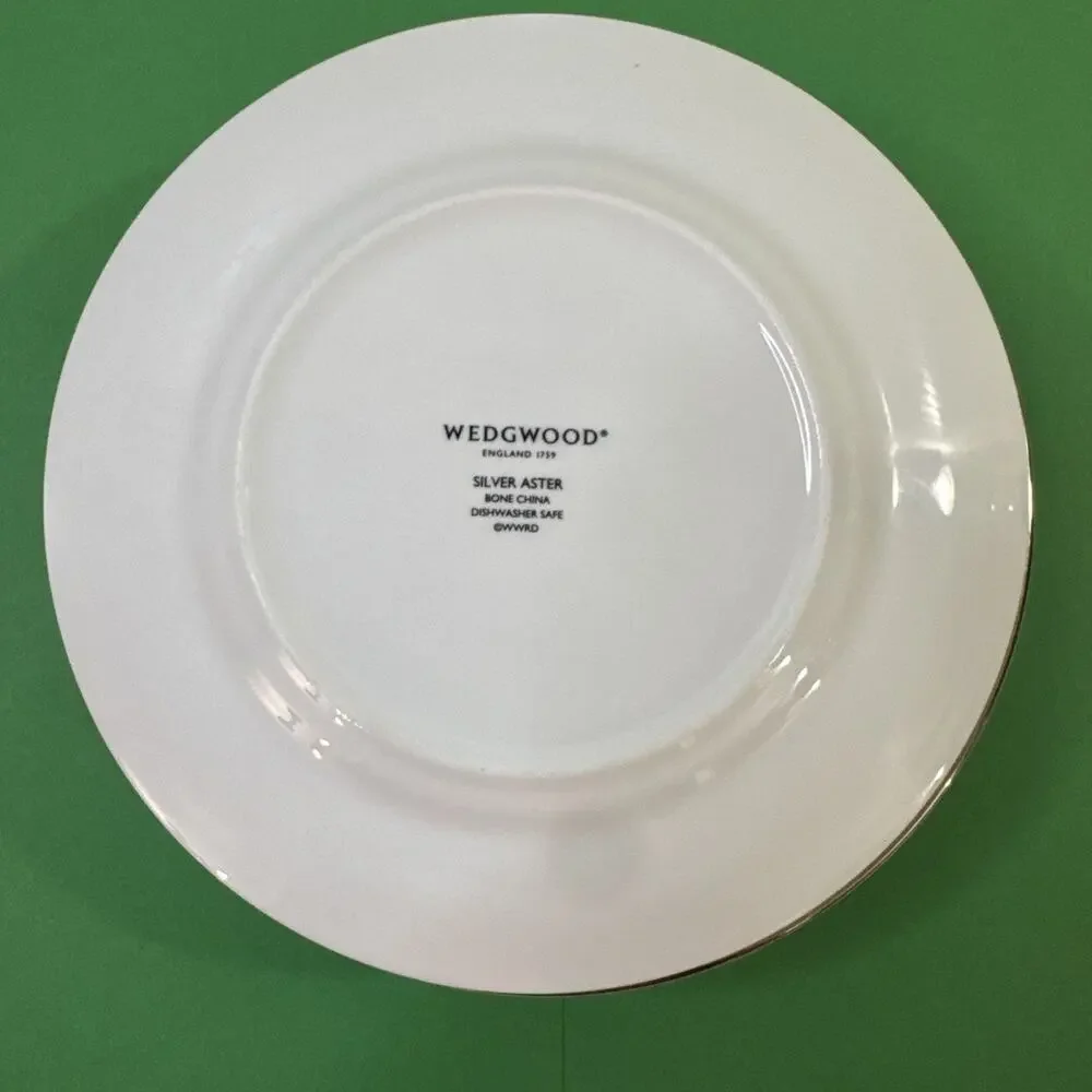 6 Wedgwood Silver Aster Bread & Butter Plates - Fine Bone China - Platinum Trim